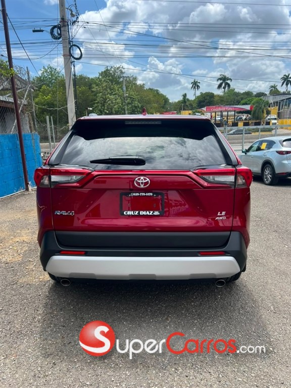 2021 Toyota RAV4 LE — foto 6 / 10