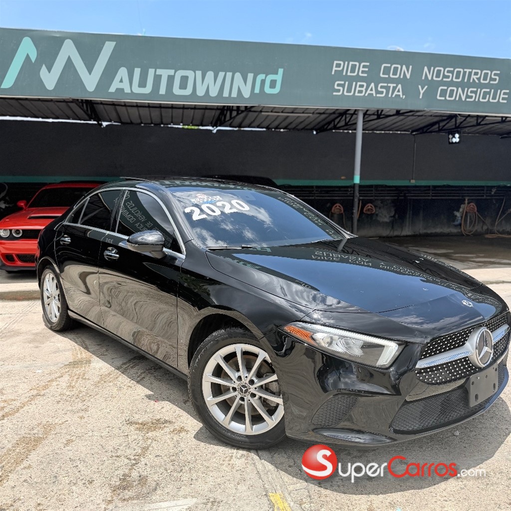 2020 Mercedes-Benz Clase A 220 4Matic — foto 2 / 12