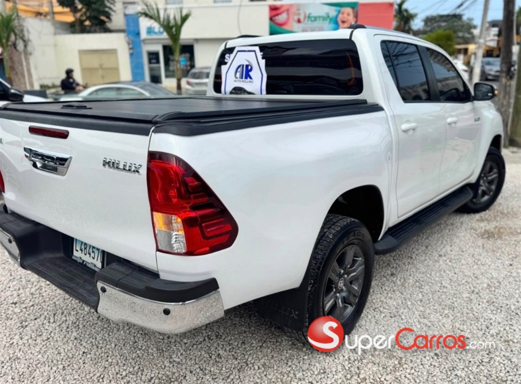 2023 Toyota Hilux 2.4 — foto 7 / 8