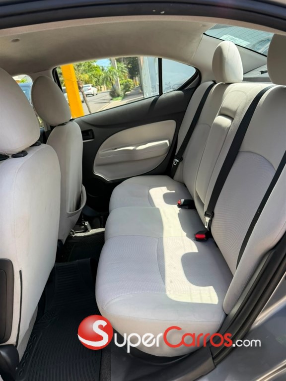 2020 Mitsubishi Motors Mirage G4 — foto 6 / 10