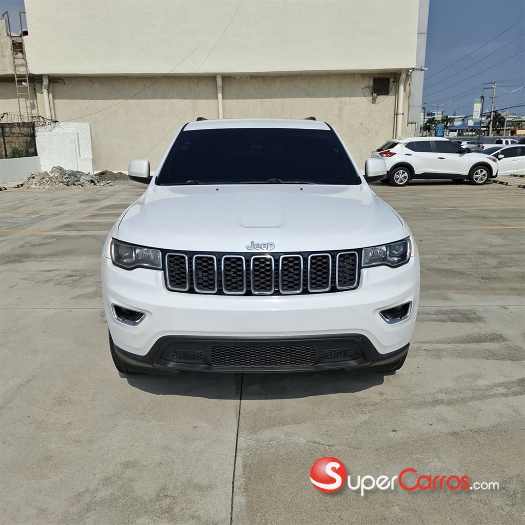 2017 Jeep Grand Cherokee Laredo — foto 2 / 11