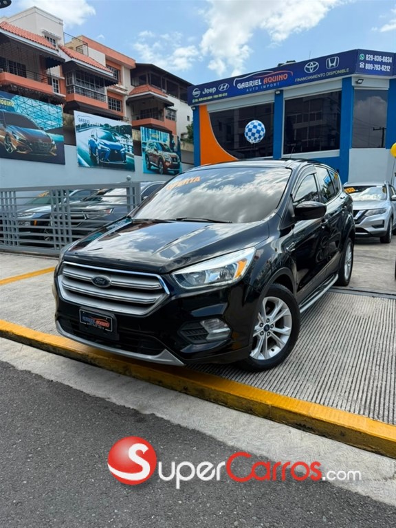 2019 Ford Escape SE — foto 2 / 10