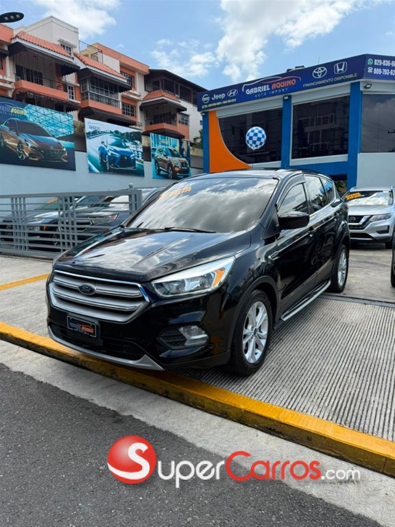 2019 Ford Escape SE — foto 4 / 10