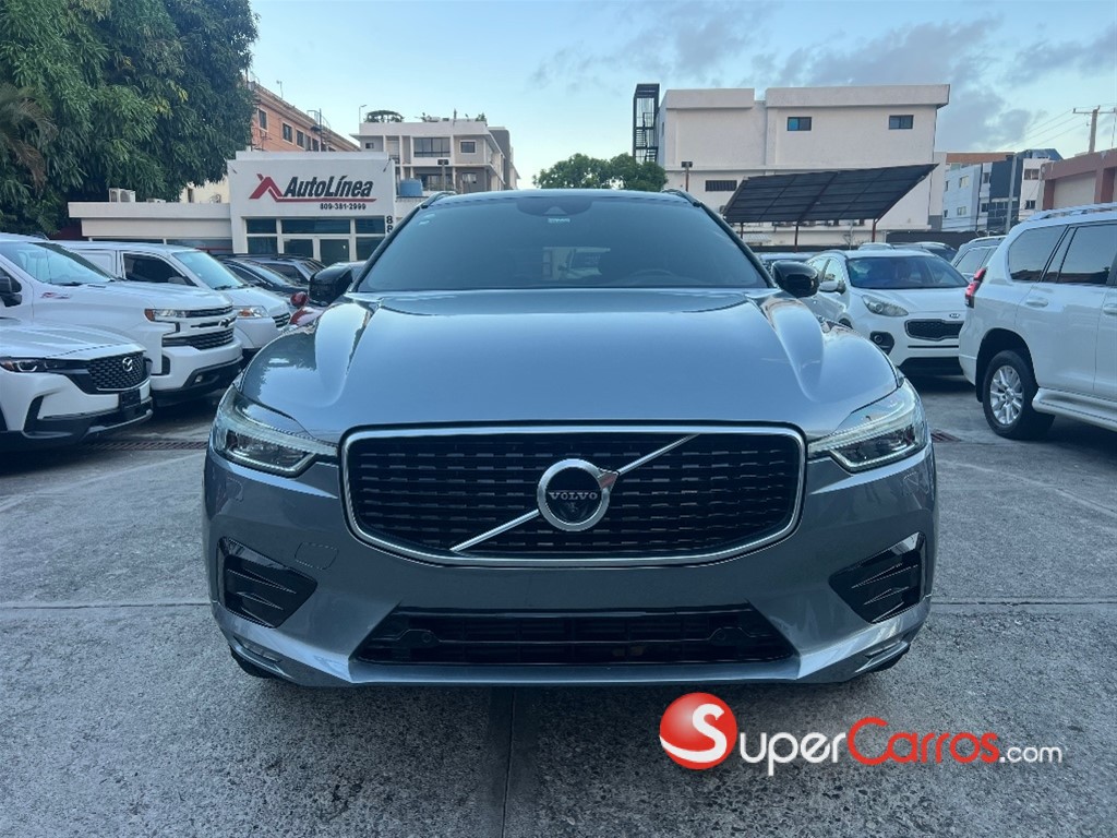 2020 Volvo XC60 T5 R Design — foto 2 / 12