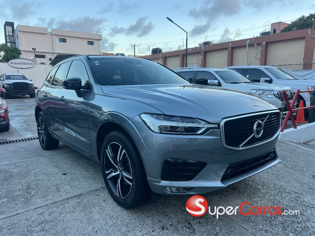 2020 Volvo XC60 T5 R Design — foto 3 / 12