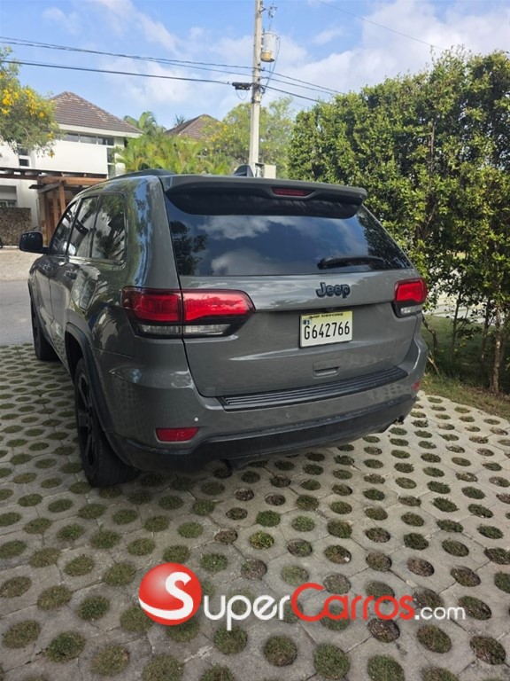 2019 Jeep Grand Cherokee — foto 6 / 10