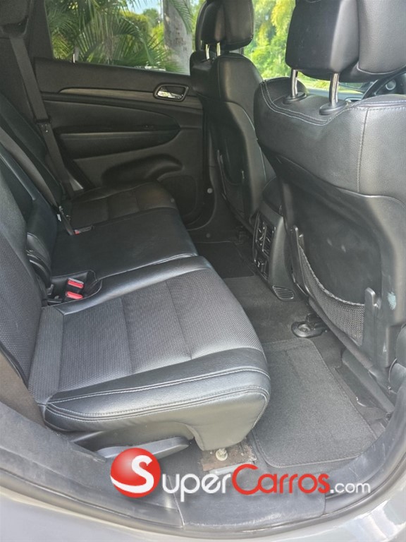 2019 Jeep Grand Cherokee — foto 7 / 10
