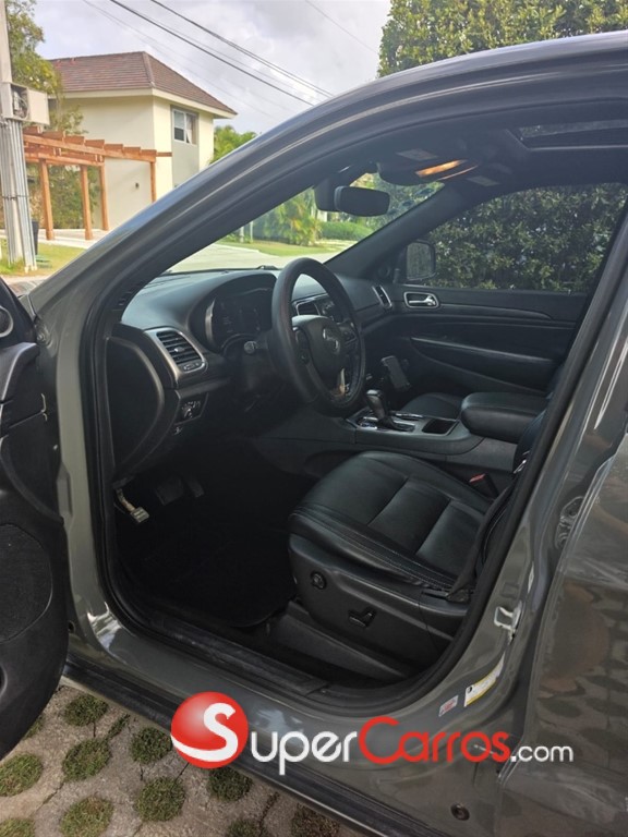 2019 Jeep Grand Cherokee — foto 8 / 10