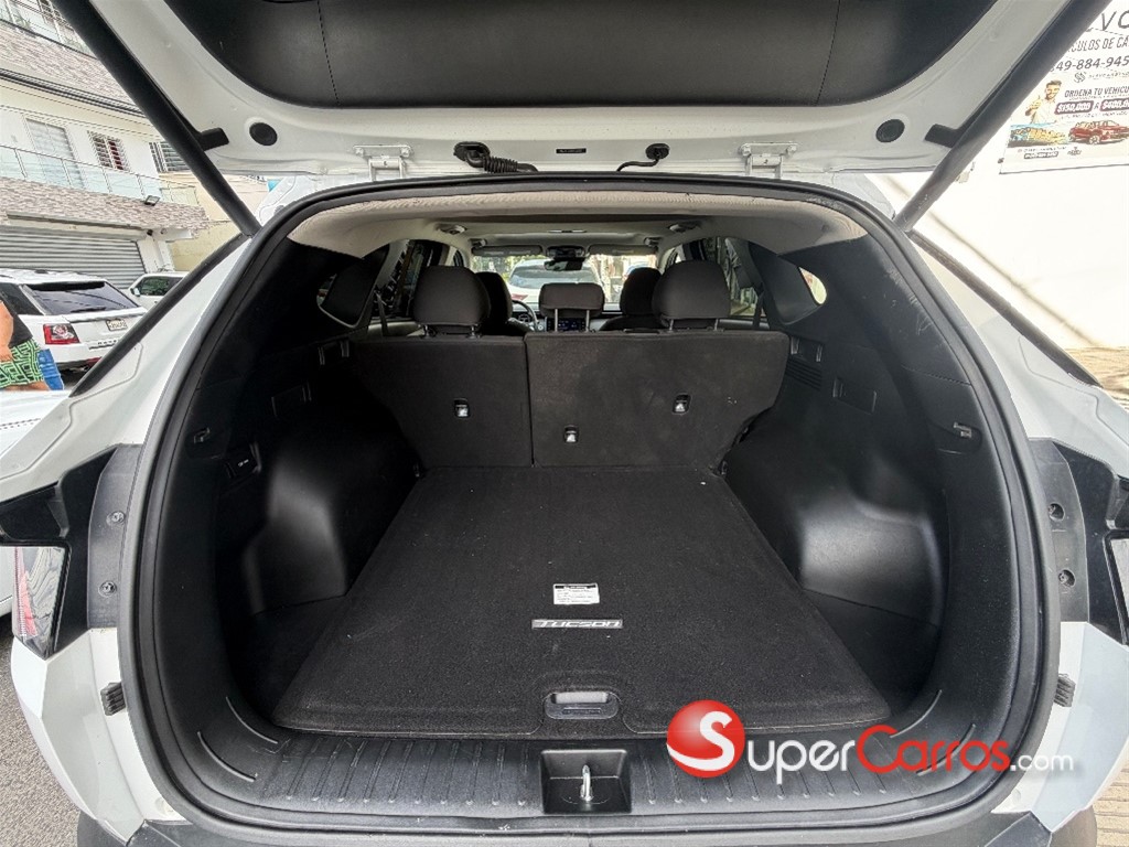 2022 Hyundai Tucson SEL Plus — foto 8 / 10