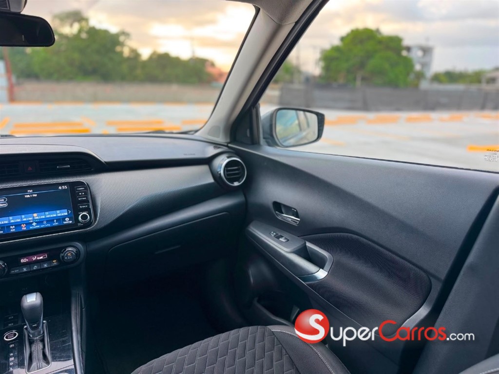 2021 Nissan Kicks SV — foto 4 / 12