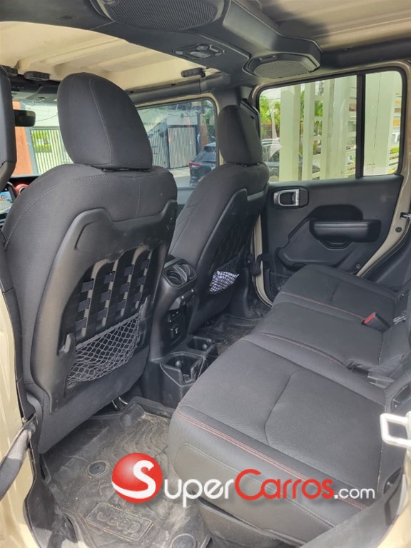 2020 Jeep Gladiator Rubicon — foto 8 / 10