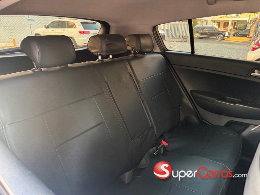 2017 Kia Sportage — foto 8 / 12