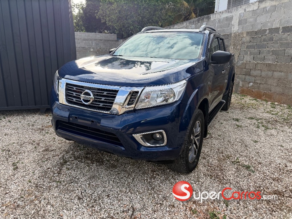 2017 Nissan Frontier LE — foto 2 / 10