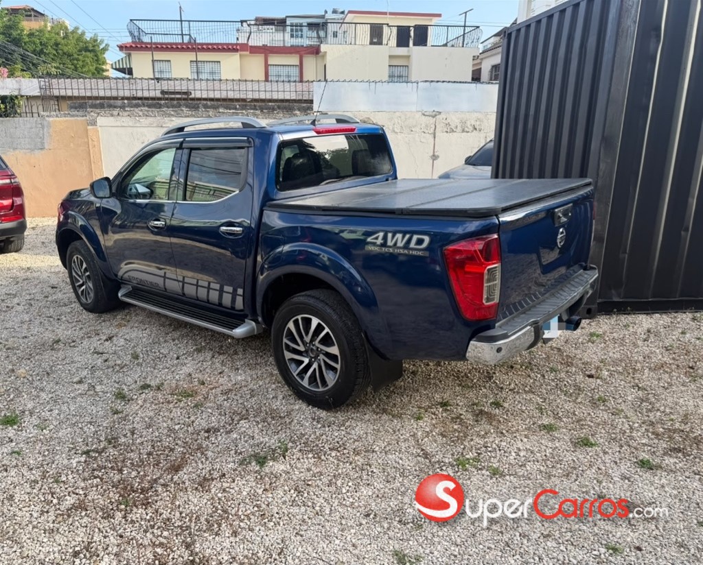 2017 Nissan Frontier LE — foto 5 / 10