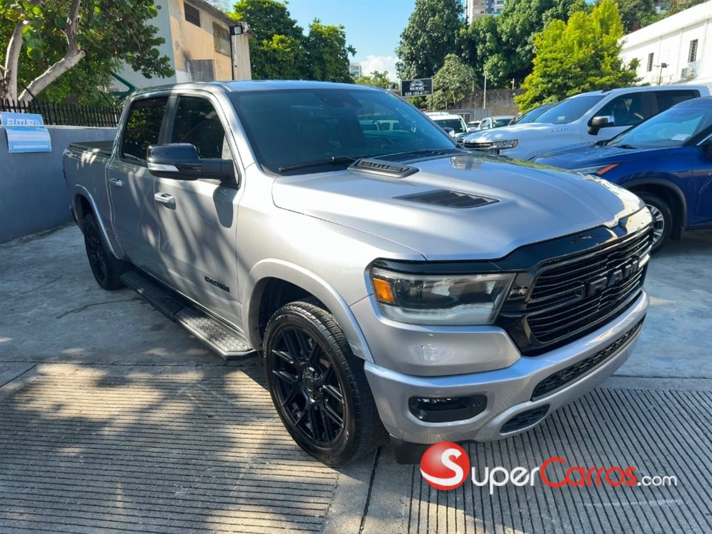 2021 Dodge Ram 1500 Laramie — foto 1 / 12