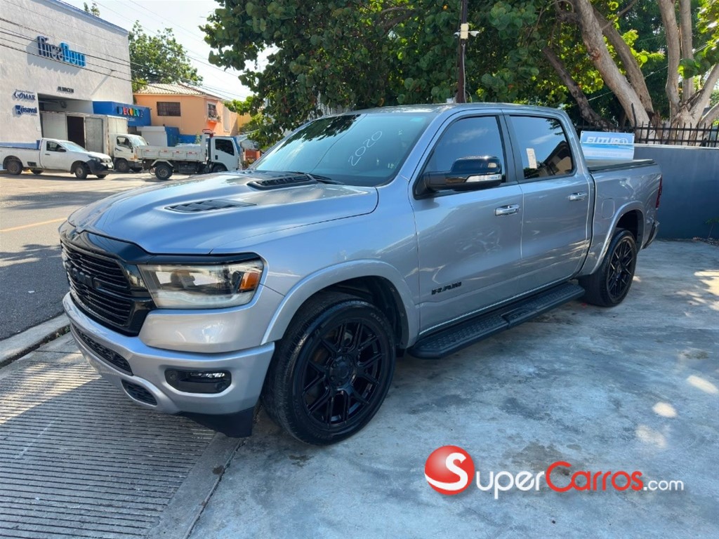 2021 Dodge Ram 1500 Laramie — foto 3 / 12