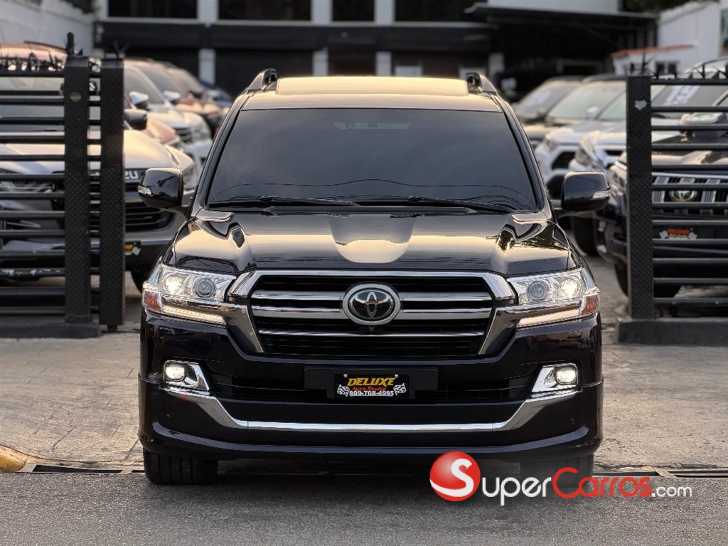 2020 Toyota Land Cruiser VXR — foto 3 / 12