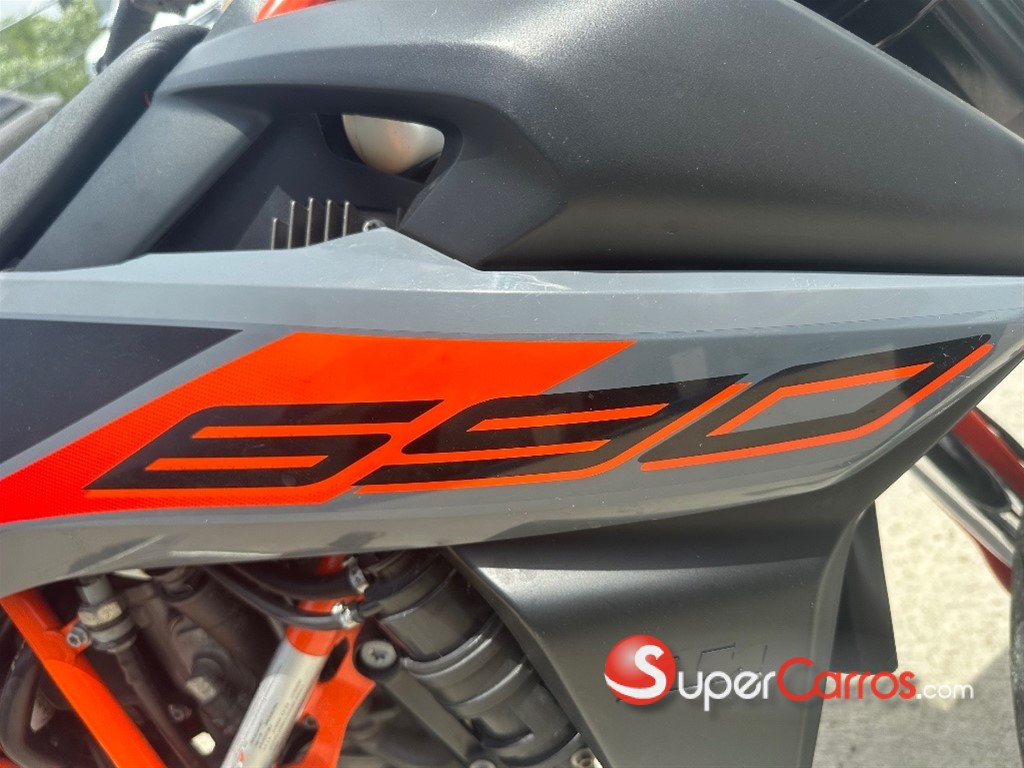 2021 KTM 690 — foto 6 / 11