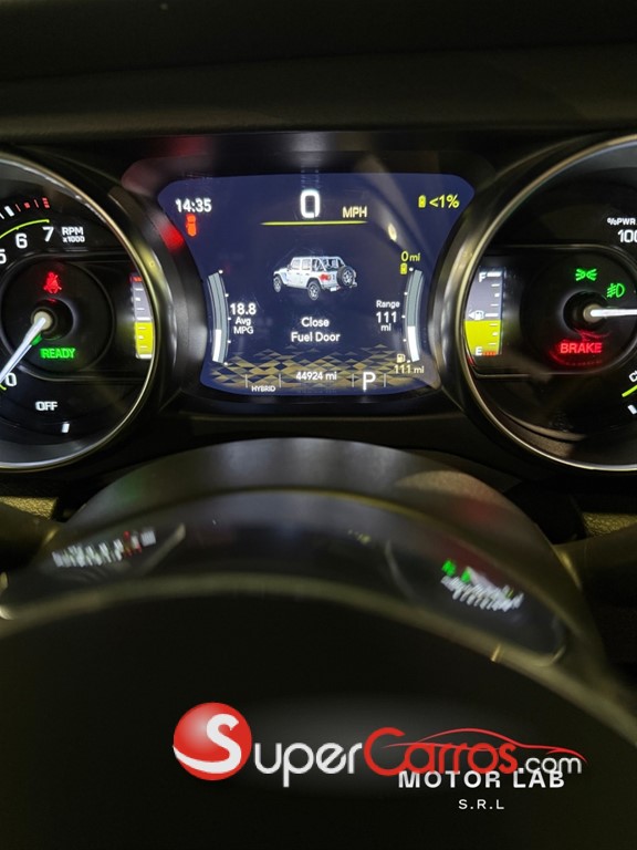 2023 Jeep Wrangler Sahara 4xe — foto 8 / 10