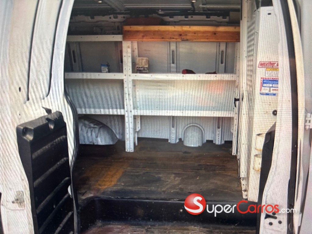 2021 Chevrolet Express G2500 — foto 10 / 12