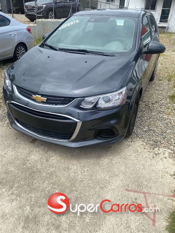 2020 Chevrolet Sonic LT — foto 3 / 8