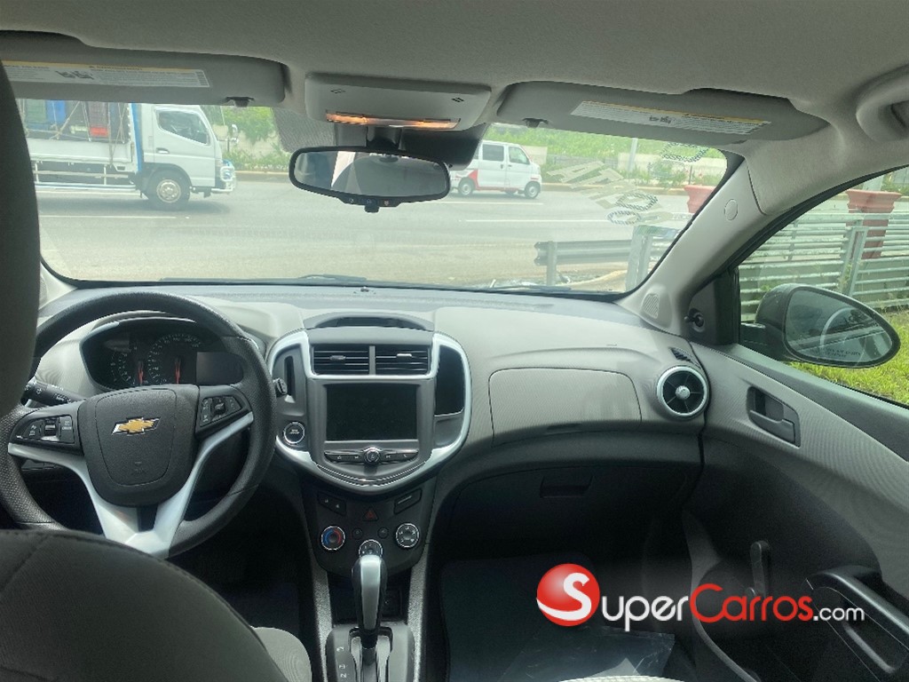 2020 Chevrolet Sonic LT — foto 8 / 8