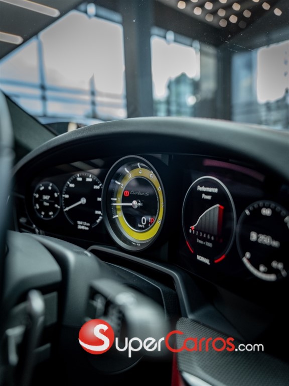 2022 Porsche 911 Turbo S — foto 7 / 12