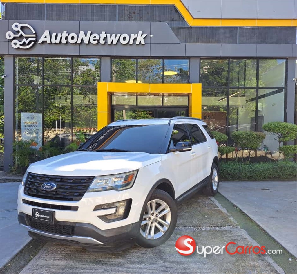 2016 Ford Explorer XLT — foto 2 / 12
