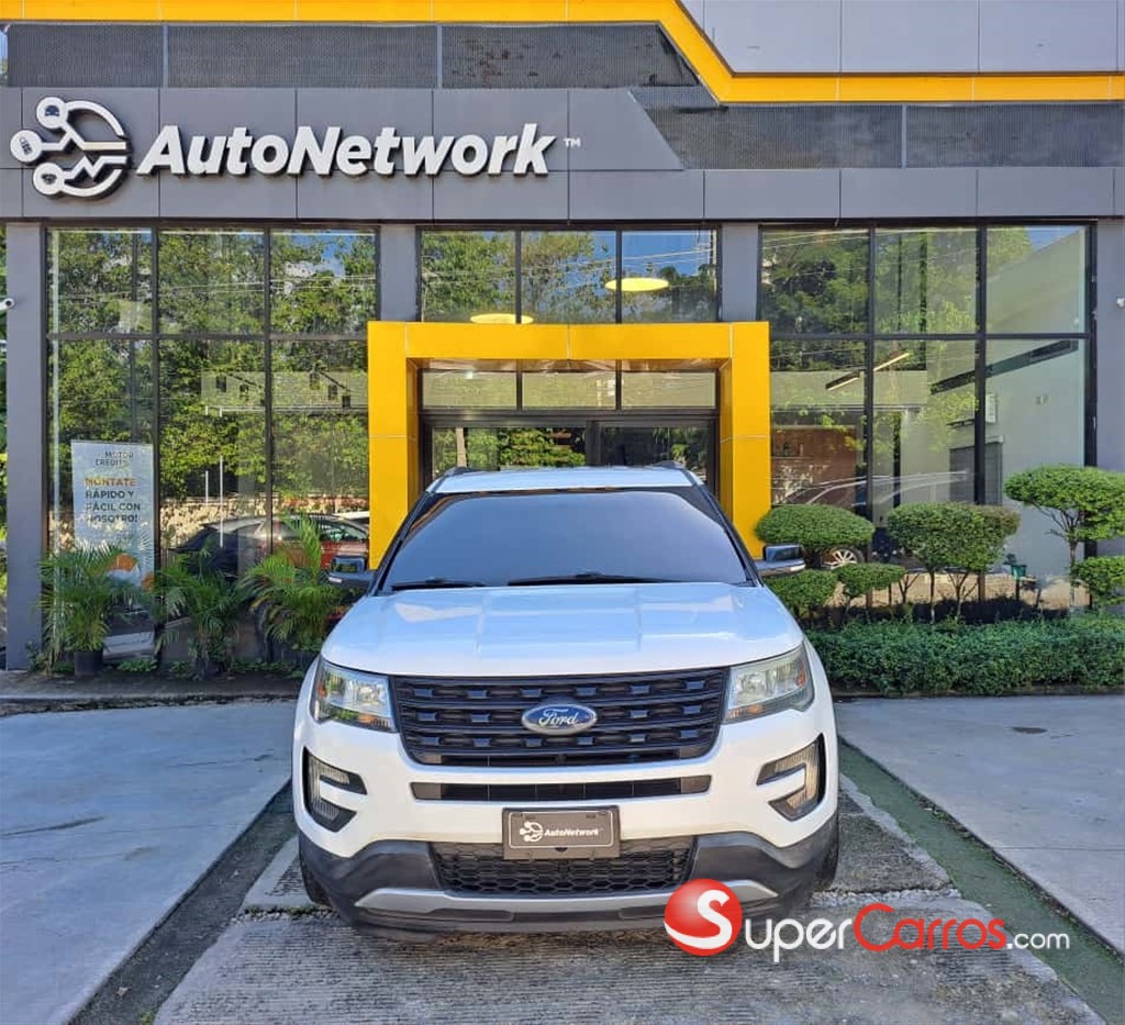 2016 Ford Explorer XLT — foto 3 / 12