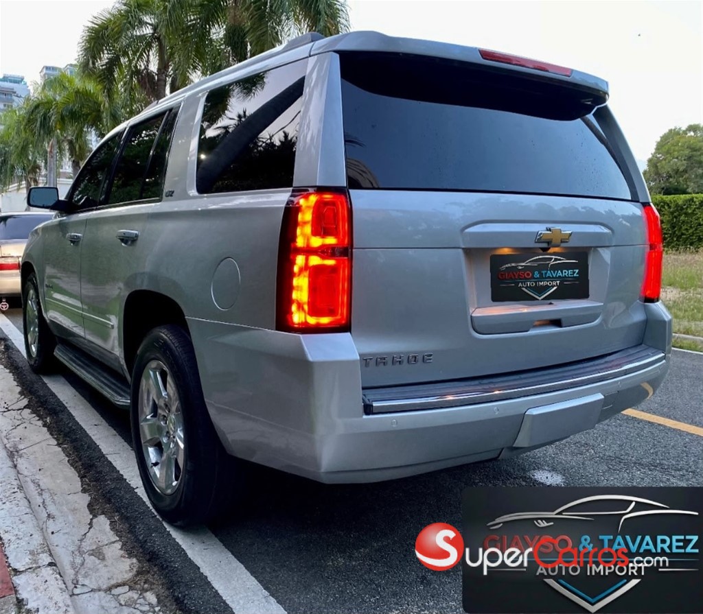 2015 Chevrolet Tahoe LTZ — foto 7 / 12