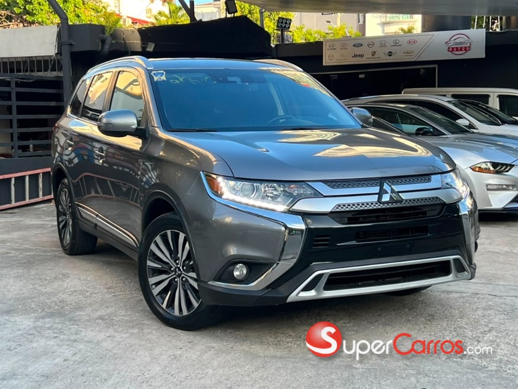 2020 Mitsubishi Motors Outlander SEL — foto 1 / 11