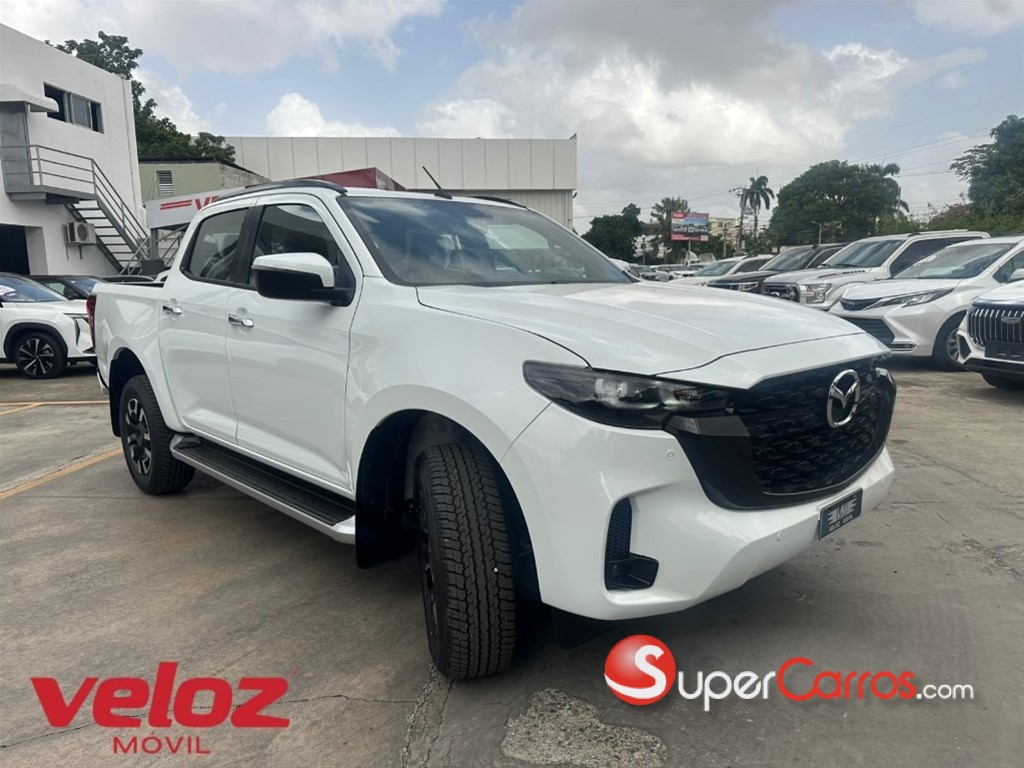 2027 Mazda BT-50 — foto 2 / 8