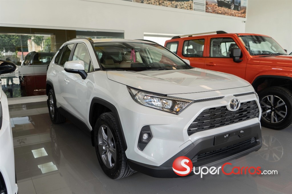 2025 Toyota RAV4 — foto 2 / 10