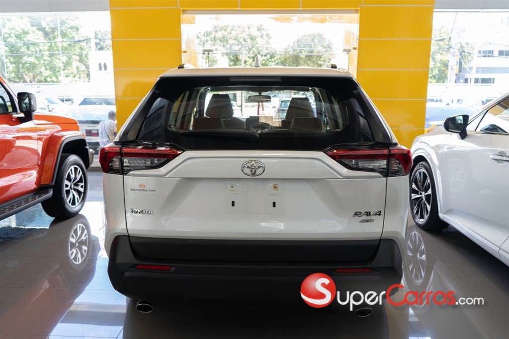 2025 Toyota RAV4 — foto 8 / 10