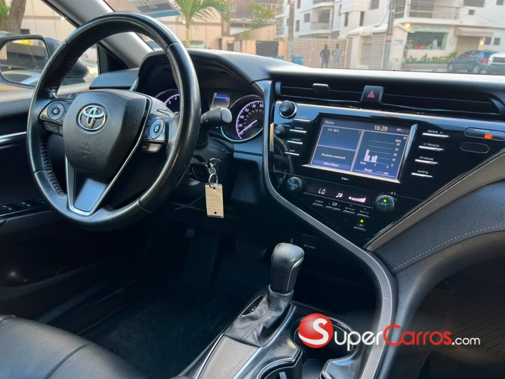 2020 Toyota Camry SE Nightshade — foto 6 / 12