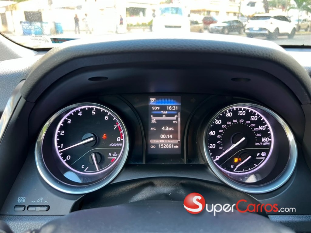 2020 Toyota Camry SE Nightshade — foto 9 / 12