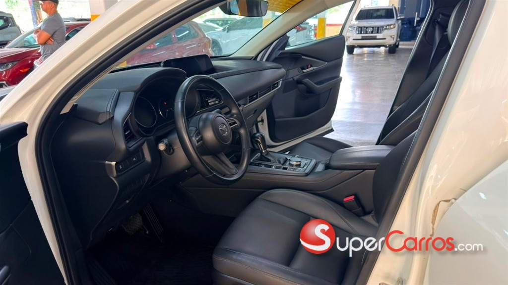 2023 Mazda CX-30 — foto 8 / 10