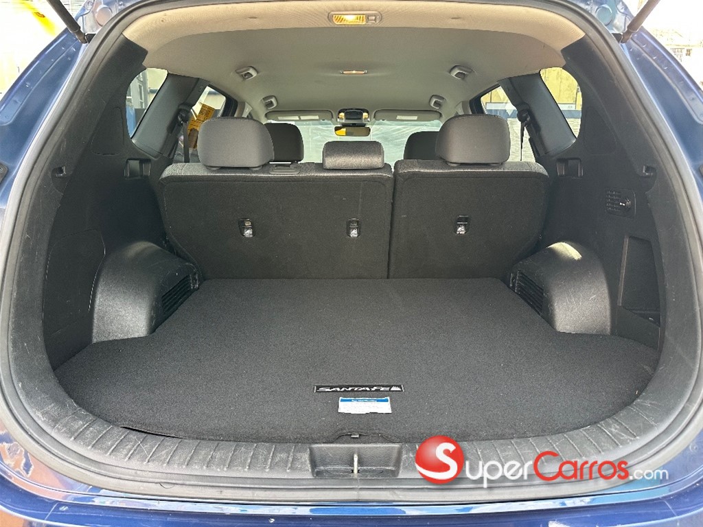 2021 Hyundai Santa Fe SE — foto 11 / 12