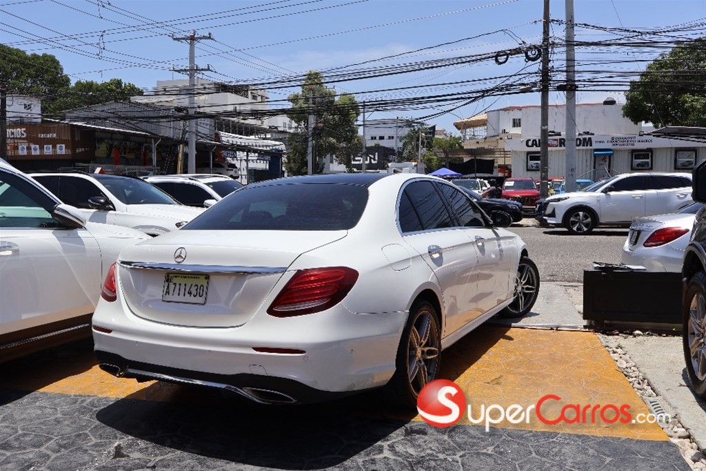 2017 Mercedes-Benz Clase E 250 — foto 3 / 8
