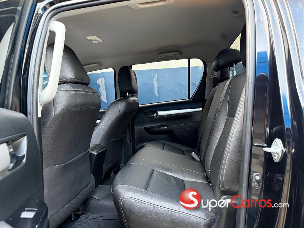 2023 Toyota Hilux 2.4 — foto 9 / 11