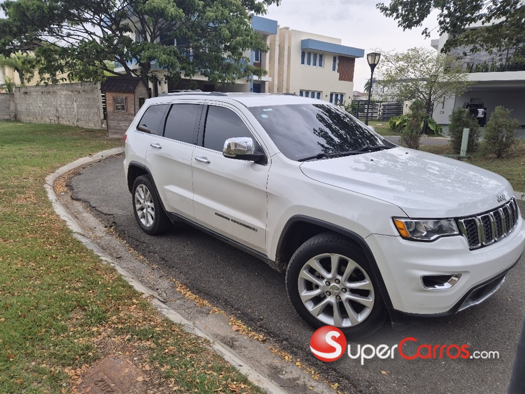 2017 Jeep Grand Cherokee Limited — foto 2 / 9