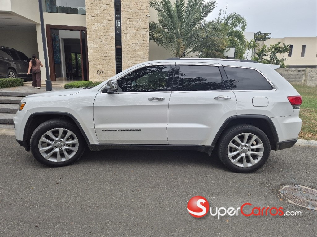 2017 Jeep Grand Cherokee Limited — foto 3 / 9