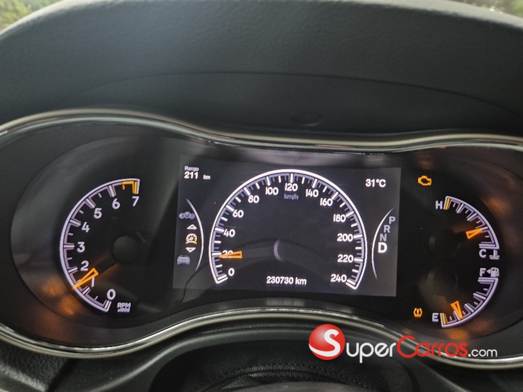 2017 Jeep Grand Cherokee Limited — foto 5 / 9