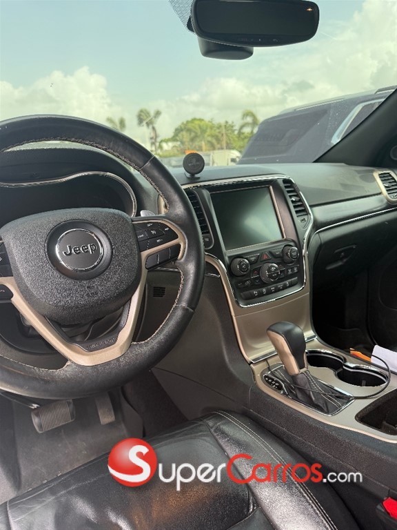 2017 Jeep Grand Cherokee Limited — foto 6 / 9