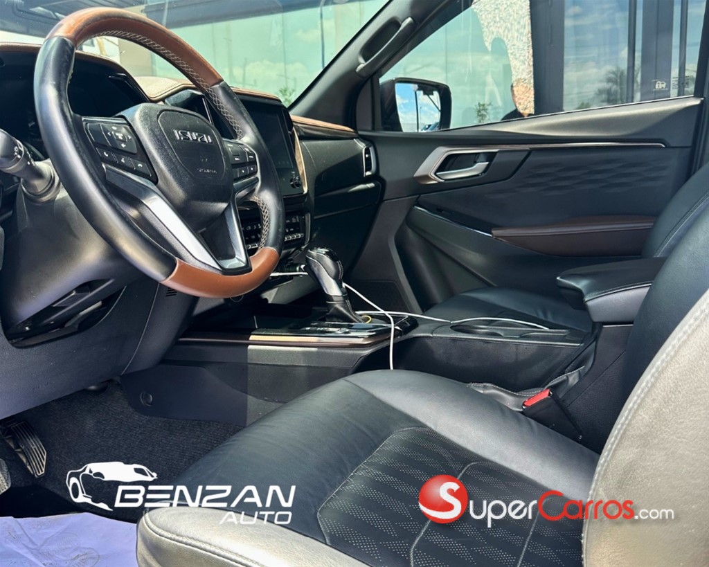 2026 Isuzu DMAX — foto 5 / 7
