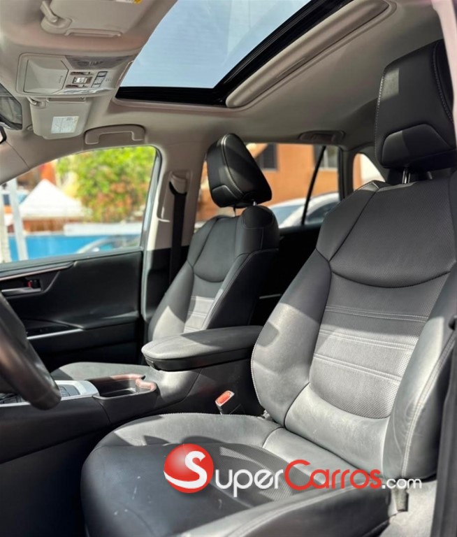 2021 Toyota RAV4 Limited — foto 7 / 11