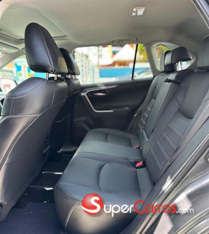 2021 Toyota RAV4 Limited — foto 10 / 11