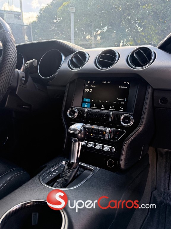 2018 Ford Mustang GT PREMIUM — foto 5 / 8