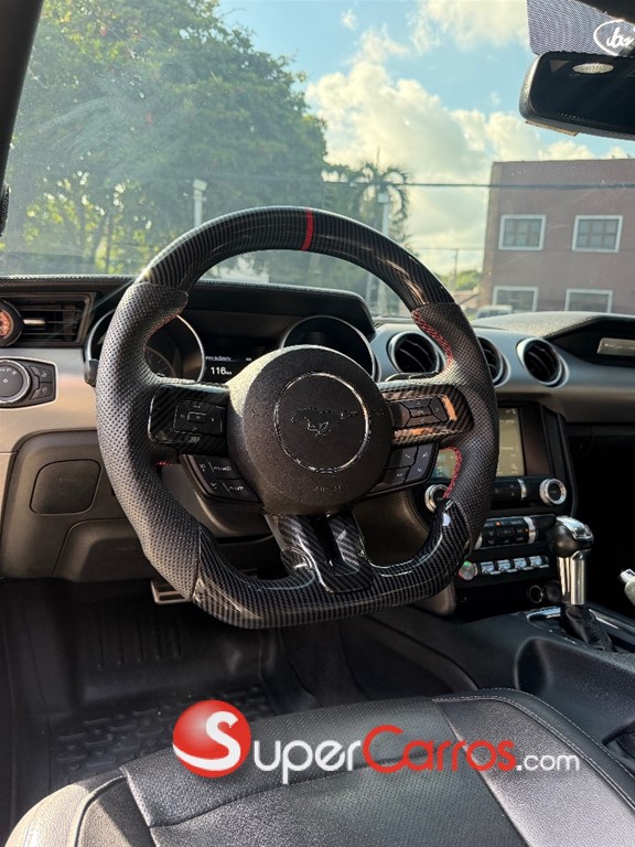 2018 Ford Mustang GT PREMIUM — foto 6 / 8