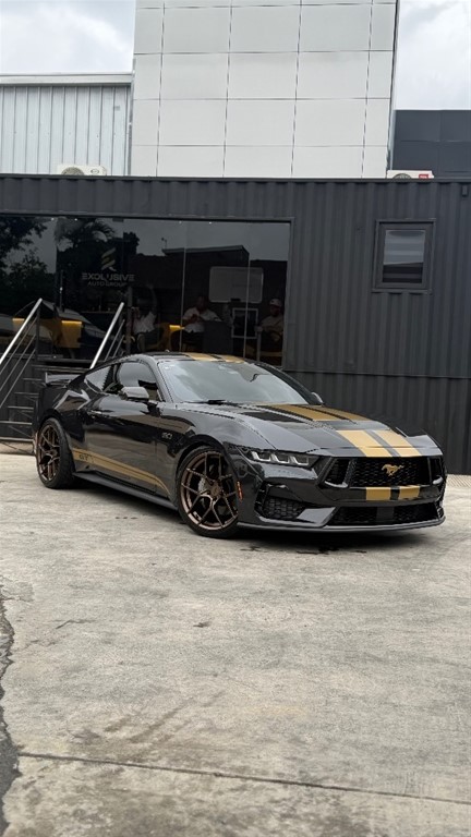 2024 Ford Mustang GT PREMIUM — foto 1 / 8